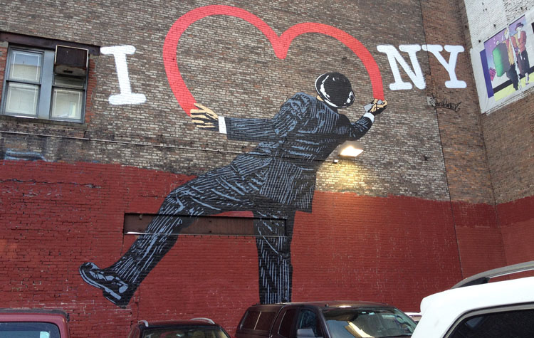 Street Art Heart on new york wall